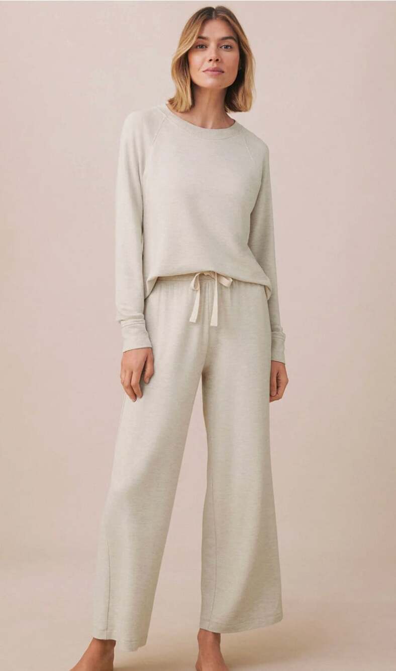 LAKE Relax Pants Set in Oat Heather Size Large Long Sleeve & Pants
